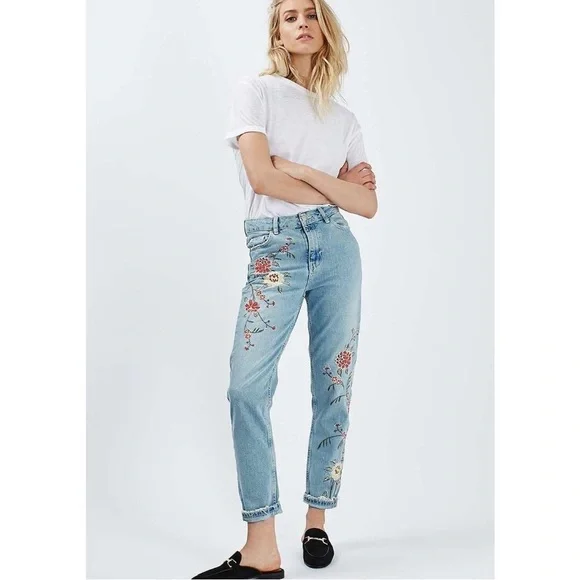 TOPSHOP MOTO Mom Floral Embroidered Boho Jeans Size 25x32 Blue Cotton Denim - Picture 2 of 11